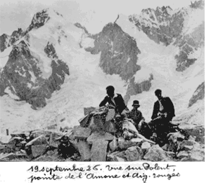 19 septembre 26. Vue sur Dolent, pointe de l’Amône et Aig. rouges